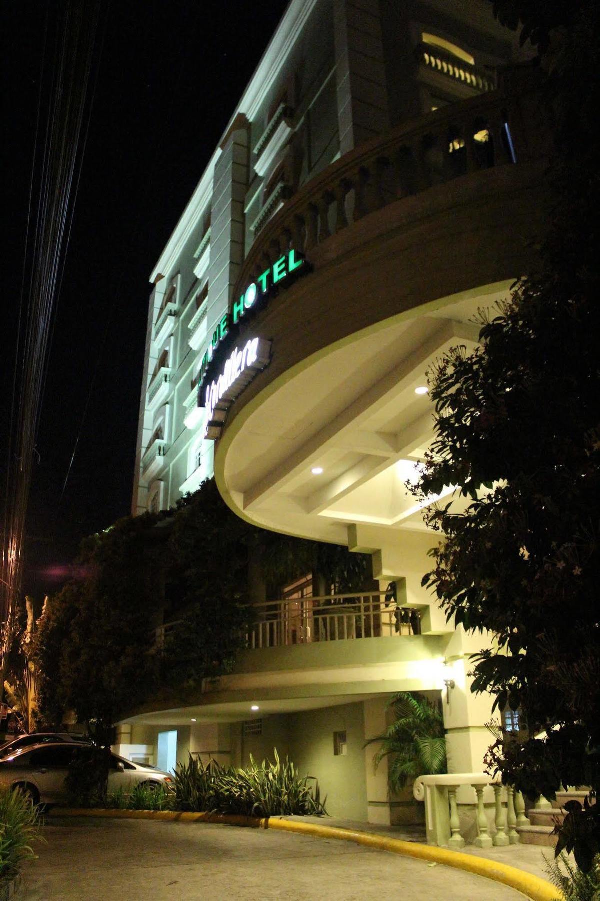 Boutique Hotel La Cordillera San Pedro Sula Bagian luar foto