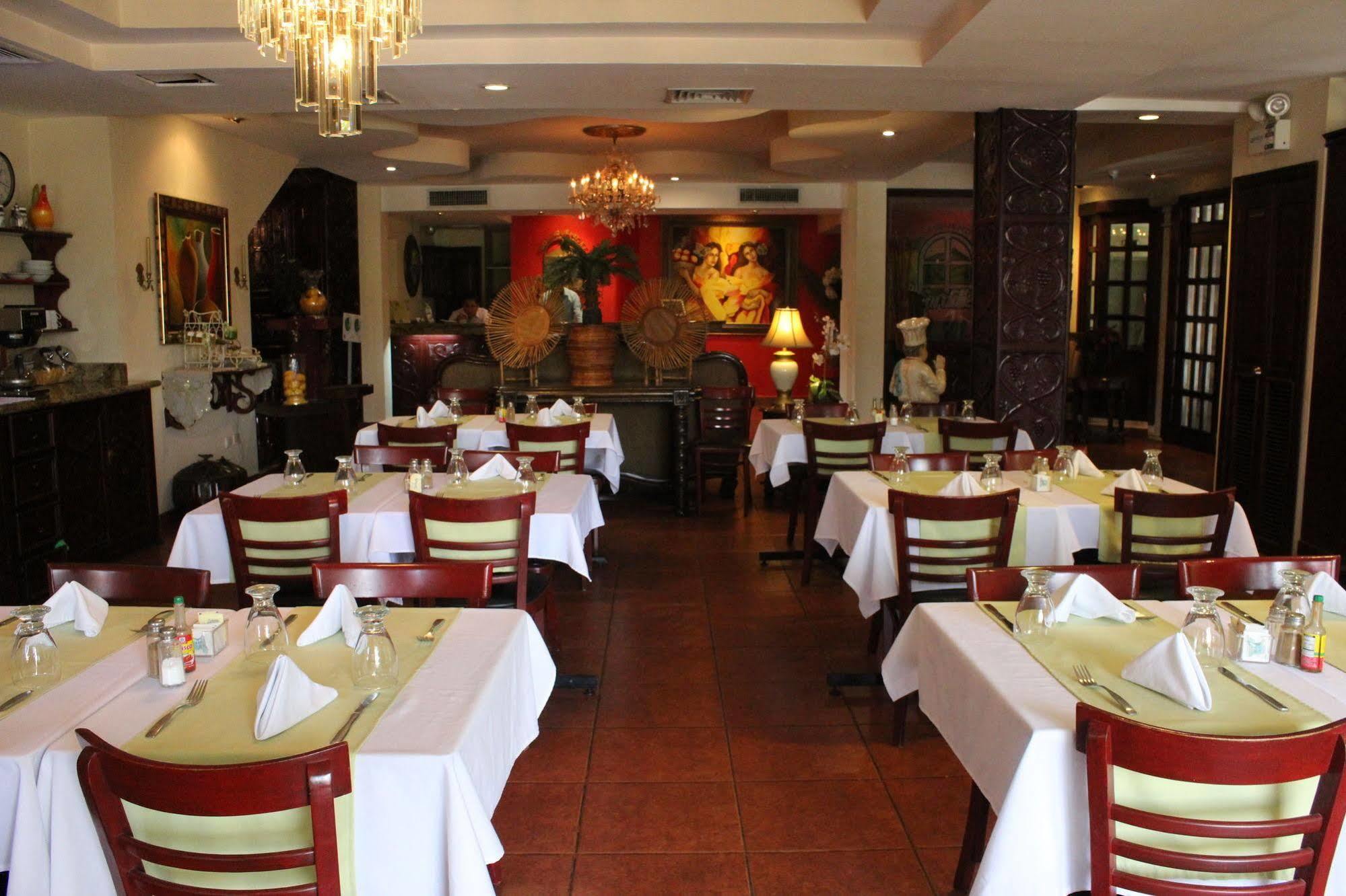 Boutique Hotel La Cordillera San Pedro Sula Bagian luar foto