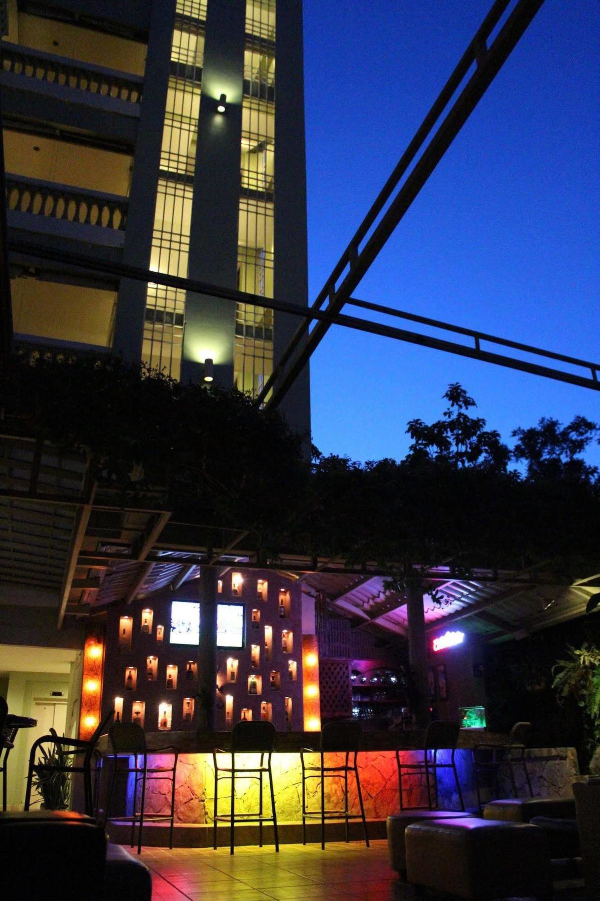 Boutique Hotel La Cordillera San Pedro Sula Bagian luar foto