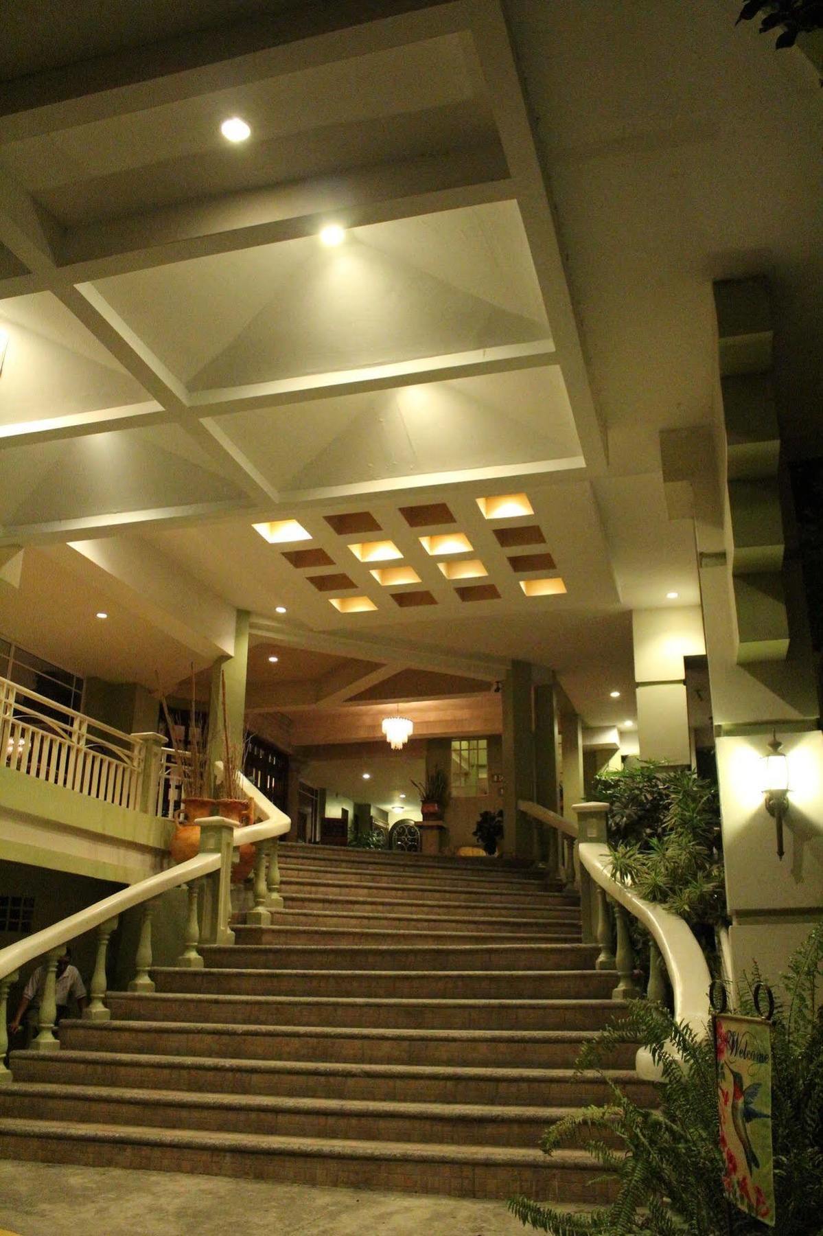 Boutique Hotel La Cordillera San Pedro Sula Bagian luar foto