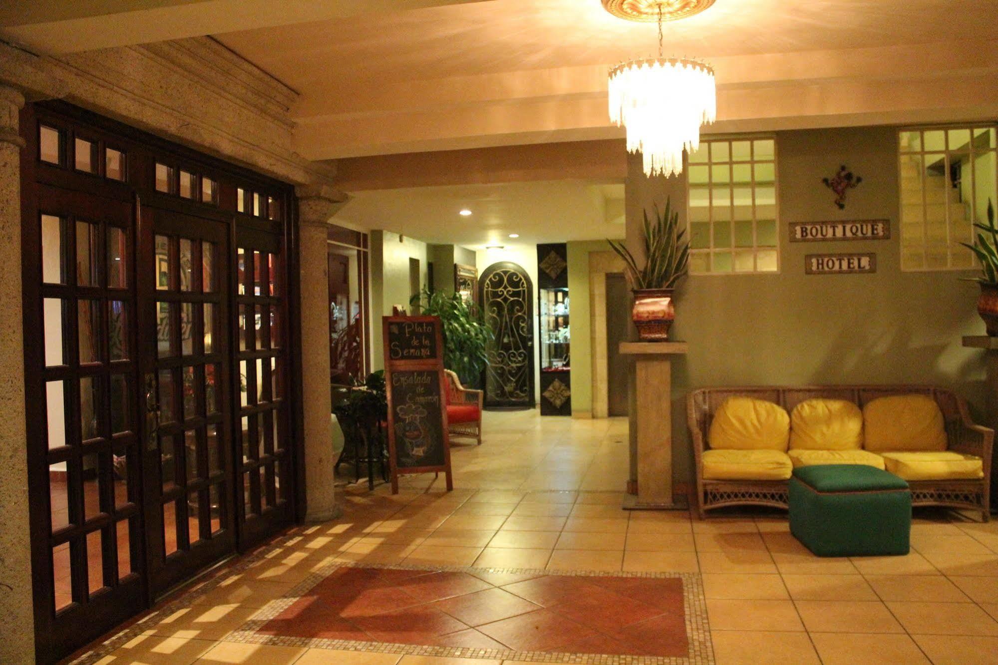 Boutique Hotel La Cordillera San Pedro Sula Bagian luar foto